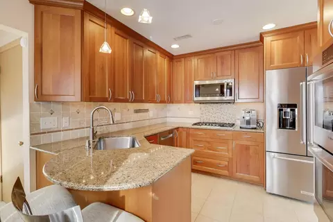 925 Indian Rd, Glenview, IL 60025 photo 8