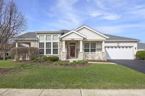 2665 Barrington Cir #2665, Naperville, IL 60564