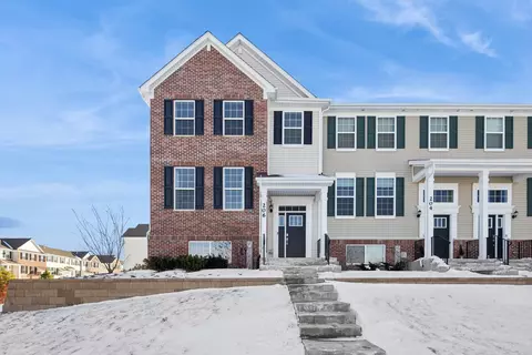 206 Neubauer Cir #1601, Lindenhurst, IL 60046