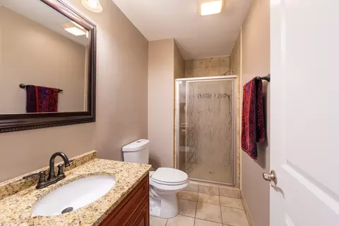 Bath - 751 Garth Rd, Wheeling, IL 60090 photo 2 of 3