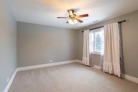 Bedroom - 751 Garth Rd, Wheeling, IL 60090 photo 5 of 8