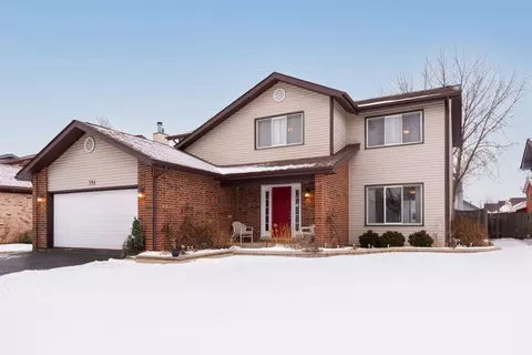 751 Garth Rd, Wheeling, IL 60090