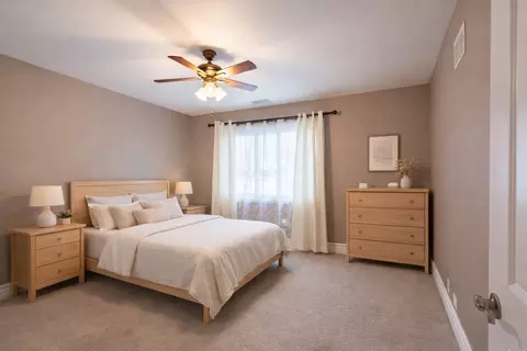 Bedroom - 751 Garth Rd, Wheeling, IL 60090 photo 2 of 8
