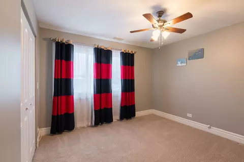 Bedroom - 751 Garth Rd, Wheeling, IL 60090 photo 7 of 8