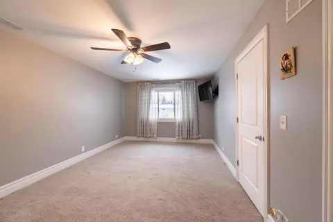 Bedroom - 751 Garth Rd, Wheeling, IL 60090 photo 1 of 8