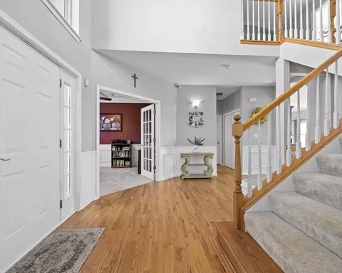 Entry Way - 13456 Skyline Dr, Plainfield, IL 60585 photo 2 of 7