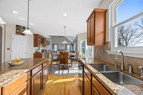 Kitchen - 13456 Skyline Dr, Plainfield, IL 60585 photo 6 of 6