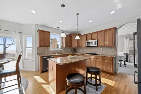 Kitchen - 13456 Skyline Dr, Plainfield, IL 60585 photo 3 of 6