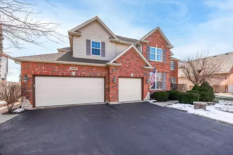 Exterior - 13456 Skyline Dr, Plainfield, IL 60585 photo 4 of 7