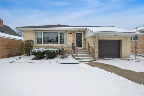 10031 S Homan Ave, Evergreen Park, IL 60805