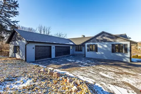 11700 61st Ave, Blue Grass, IA 52726