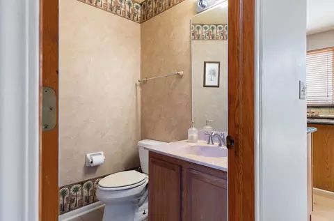 Bath - Undisclosed, Aurora, IL 60503 photo 1 of 3
