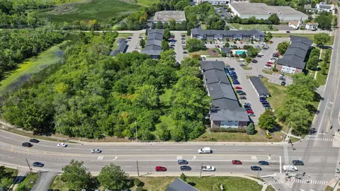 7 N630 County Farm Rd, Hanover Park, IL 60133