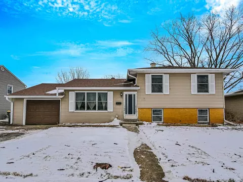 6641 Church St, Hanover Park, IL 60133