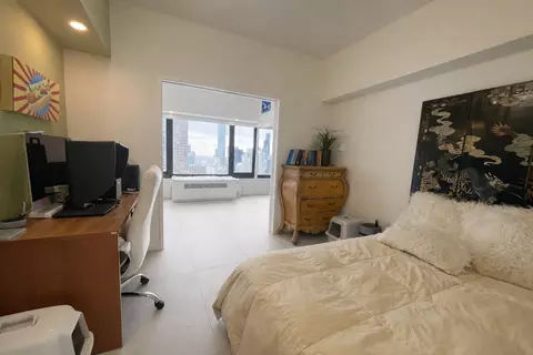Bedroom - 175 E Delaware Pl #4723, Chicago, IL 60611 photo 1 of 3