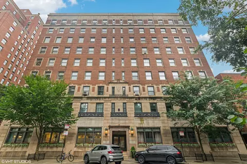 1255 N State Pkwy #2B, Chicago, IL 60610