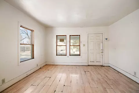 Living - 1288 E Oak St, Kankakee, IL 60901 photo 1 of 4