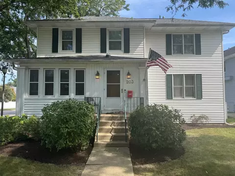 203 S Lombard Ave, Lombard, IL 60148