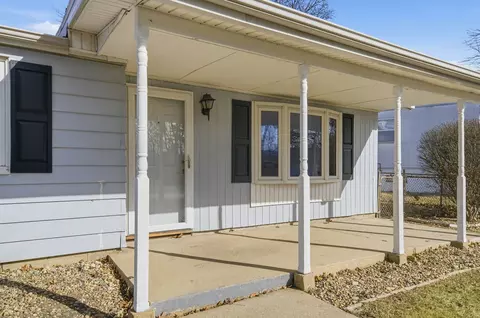 Exterior - 1714 Arrowhead Dr, Bloomington, IL 61704 photo 1 of 7