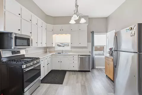 Kitchen - 719 16th Ave, Fulton, IL 61252 photo 1 of 3