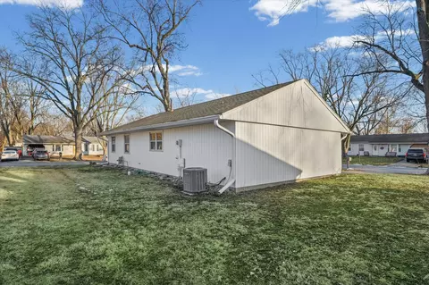 3102 Kimberly Dr, Champaign, IL 61821 photo 22