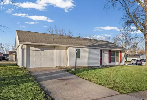 3102 Kimberly Dr, Champaign, IL 61821 photo 4