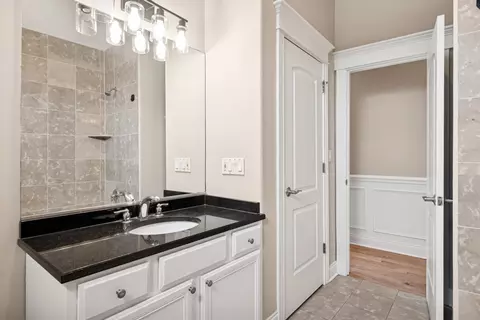 Bath - Undisclosed, Chicago, IL 60645 photo 3 of 4