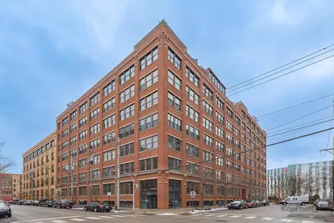 913 W Van Buren St #1A, Chicago, IL 60607