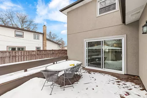 Exterior - 586 N 7th Ave, Des Plaines, IL 60016 photo 4 of 4