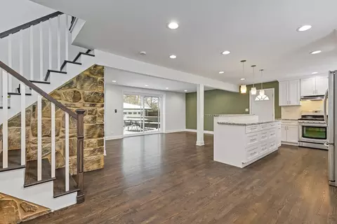 Other - 586 N 7th Ave, Des Plaines, IL 60016 photo 1 of 4