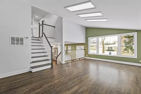 Living - 586 N 7th Ave, Des Plaines, IL 60016 photo 5 of 7