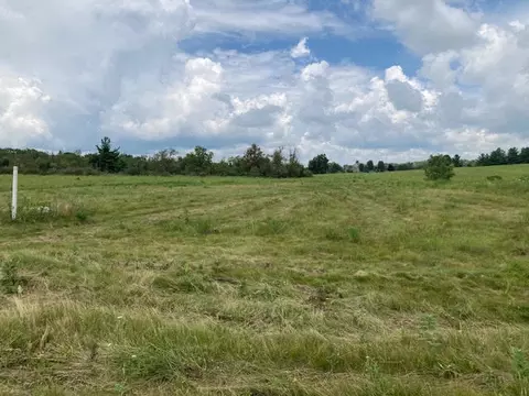 lot W Apt 33 W Longwood Dr, Woodstock, IL 60098