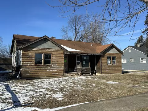 9606 S Natoma Ave, Oak Lawn, IL 60453