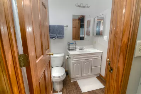 Bath - 107 S River Rd, Mchenry, IL 60051 photo 2 of 3