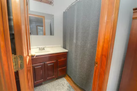 Bath - 107 S River Rd, Mchenry, IL 60051 photo 1 of 3