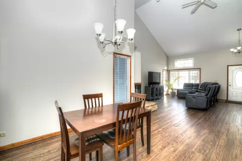 Dining - 107 S River Rd, Mchenry, IL 60051 photo 1 of 3