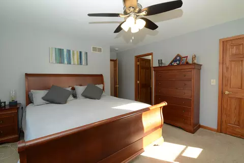 Bedroom - 107 S River Rd, Mchenry, IL 60051 photo 3 of 7