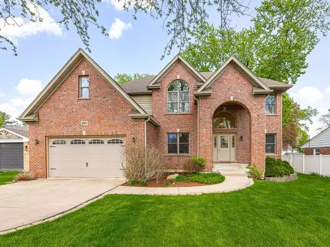 4001 Washington St, Downers Grove, IL 60515