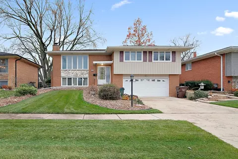 6508 Cedar Rd, Oak Forest, IL 60452