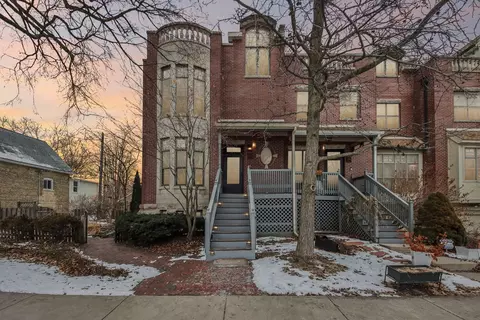 532 Wesley Ave #WEST, Evanston, IL 60202