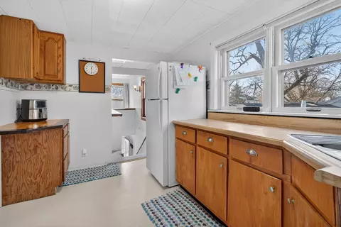 Kitchen - 530 E Main St, Morris, IL 60450 photo 6 of 7