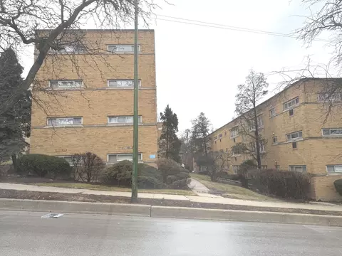 2018 W 111th St #2018, Chicago, IL 60643