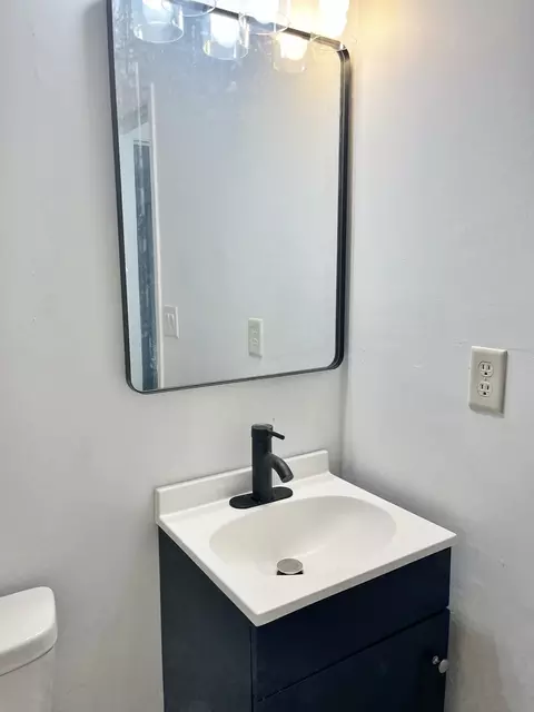 Bath - 101 N Orr Dr #1, Normal, IL 61761 photo 7 of 8