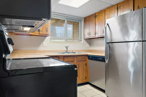 Kitchen - 101 N Orr Dr #1, Normal, IL 61761 photo 2 of 2