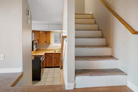 Entry Way - 101 N Orr Dr #1, Normal, IL 61761 photo 1 of 7