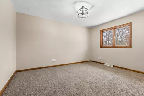 Bedroom - 11738 Southgate Rd, Roscoe, IL 61073 photo 2 of 6