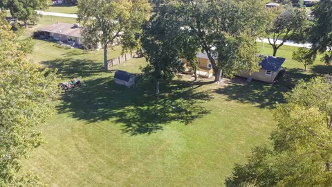 View/Area - 19 Brookside Ln, Bristol, IL 60512 photo 1 of 8