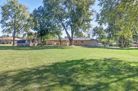 Exterior - 19 Brookside Ln, Bristol, IL 60512 photo 7 of 8