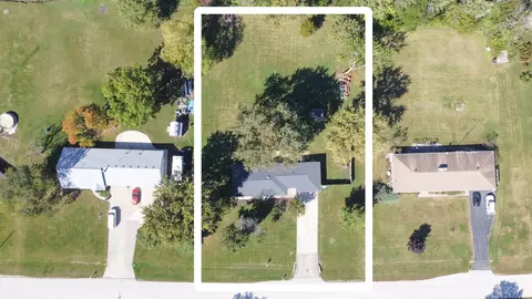 View/Area - 19 Brookside Ln, Bristol, IL 60512 photo 5 of 8