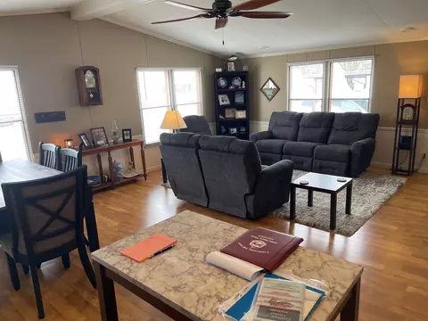 605 Pine St #18, Normal, IL 61761 photo 8